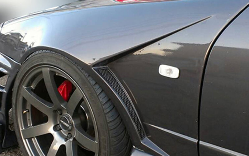 Nissan Skyline R34 35mm Front Fenders